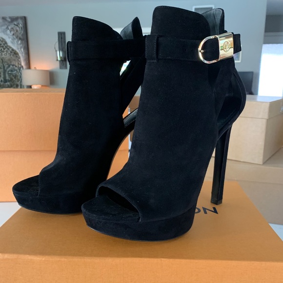 Louis Vuitton Lock Me Ankle Boots - Picture 1 of 4